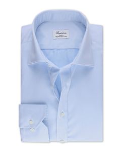 Ljusblå comfort skjorta med enkel manschett.