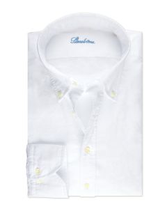 Stenströms herr Regular vit casual oxfordskjorta i 100 % twofold bomull med slitstark oxfordväv, button down krage, enkel manschett och pärlemorknappar.